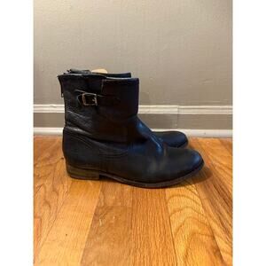 Frye Pippa black leather zip up short boots size 9.5